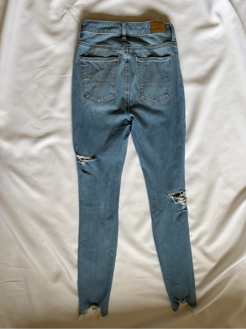 American Eagle Dream Jean High Rise Distressed Skinny Jeggings Light Wash AE 2 R - Picture 9 of 10